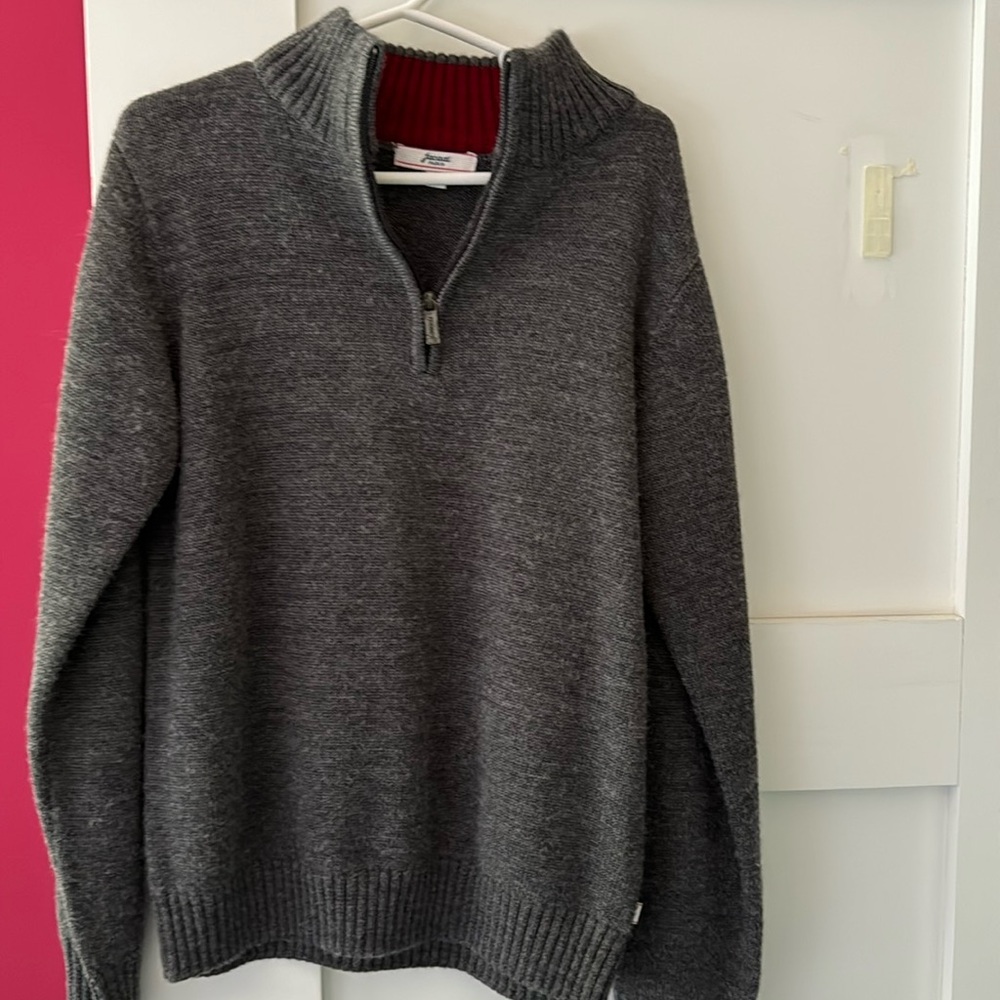 Gorgeous gray jacadi boy sweater size 10 perfect condition